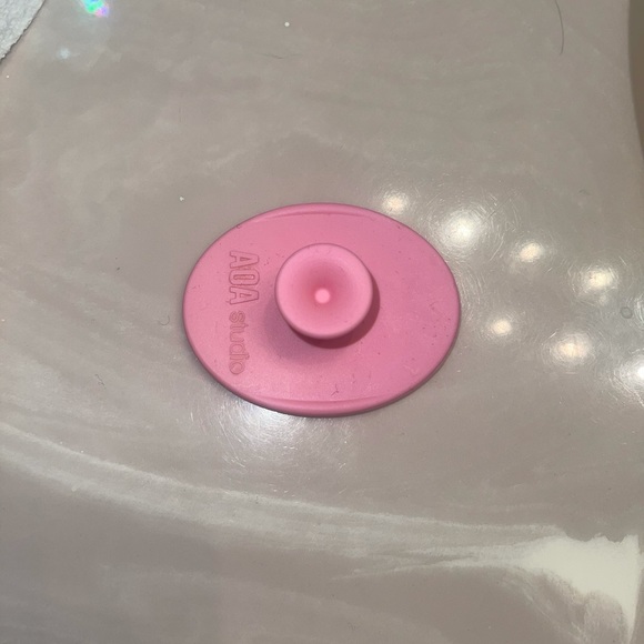 Pink Face Scrubber - Picture 2 of 2